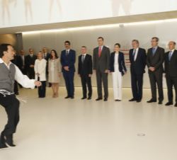 Aurresku en honor de Sus Majestades los Reyes